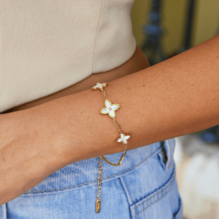 Pulseira Branco Flor Pétala