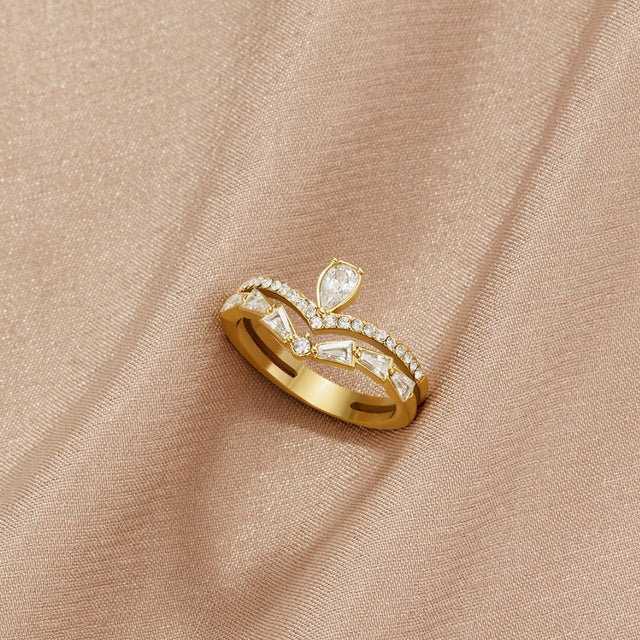 Anel Lilly de Cristal Dourado