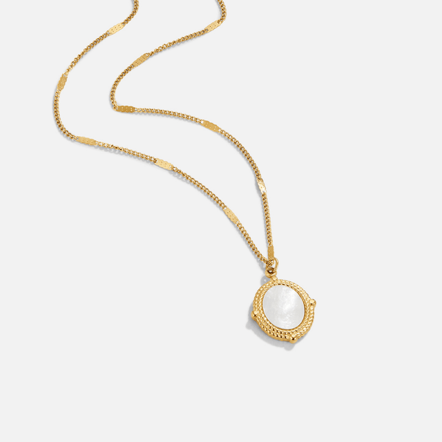 Colar Bela com Pendente de Pérola e Concha