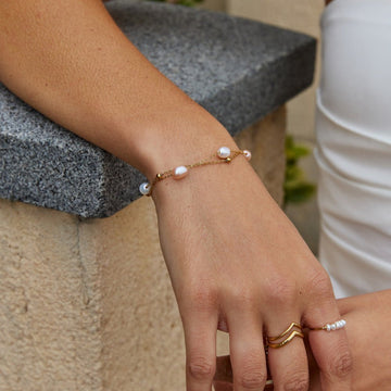 Pulseira Sobreposta de Pérola de Água Doce