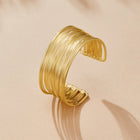 Pulseira Rígida Larga Leona Dourada