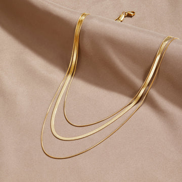 Colar Multi-Layered Corrente