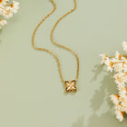Colar Trevo de 4 Folhas com Cristal Dourado
