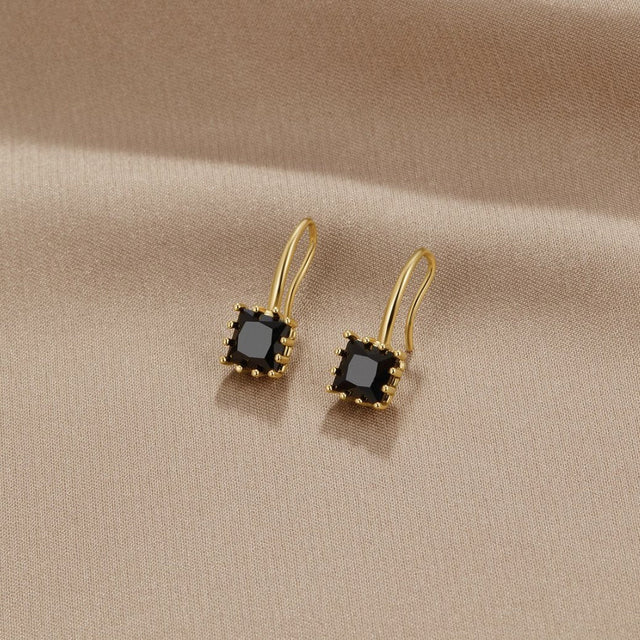 Brincos Pendentes Piper com Cristal Preto