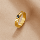 Anel Talia Preto Dourado