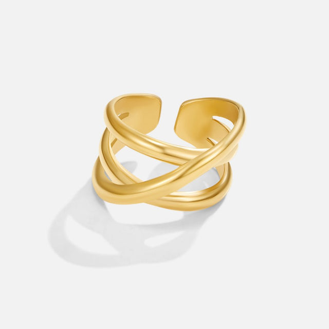 Anel Trinity Dourado
